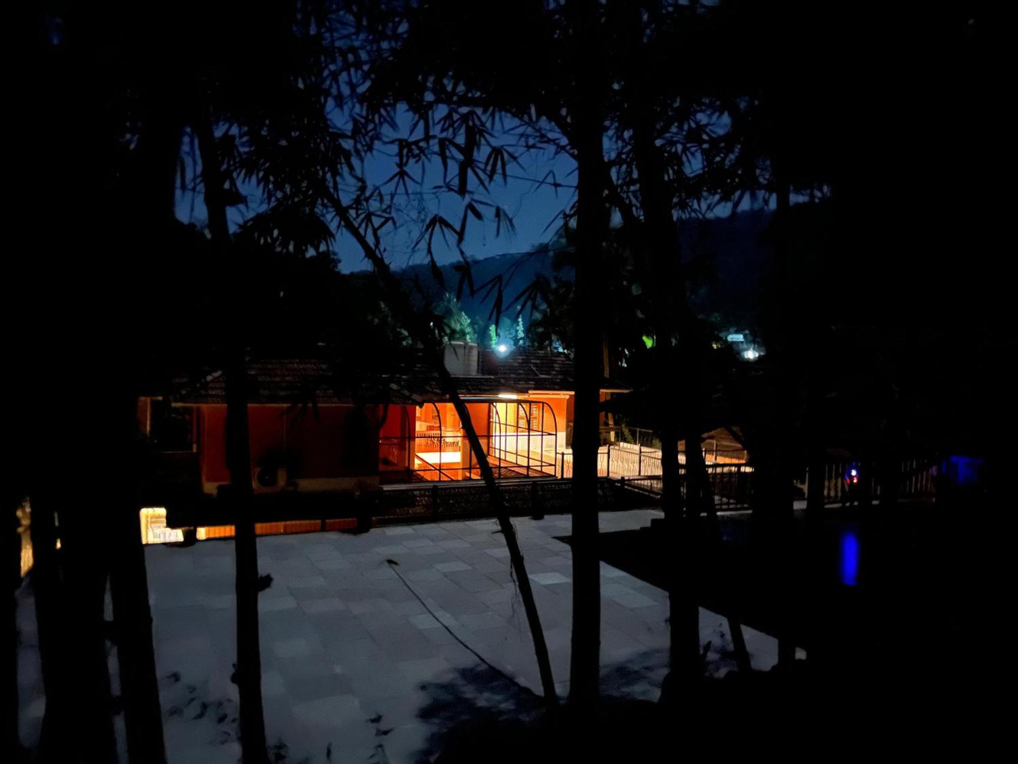 Chembra Adobe Apartment กัลปัตตา ภายนอก รูปภาพ