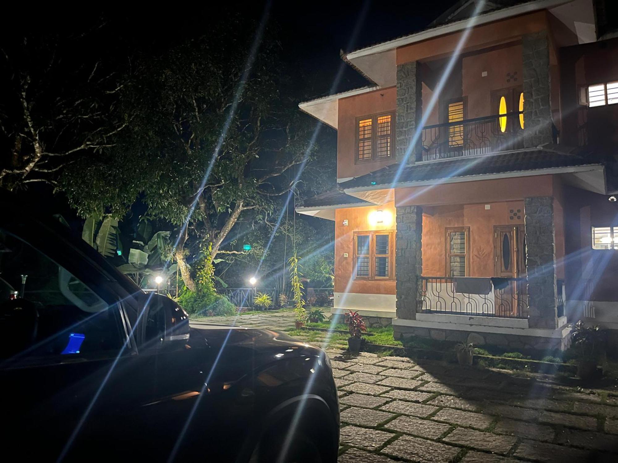 Chembra Adobe Apartment กัลปัตตา ภายนอก รูปภาพ